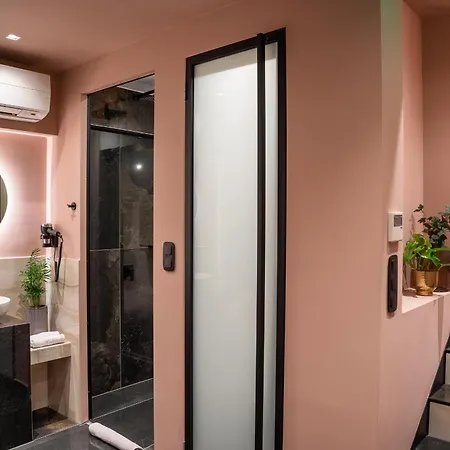 Olympus Terra Boutique 4*